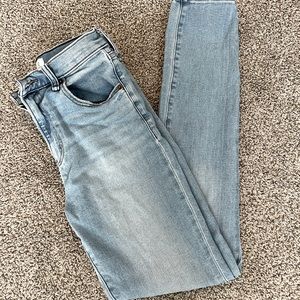 ABERCROMBIE HIGH RISE JEANS - Size 27/4 LONG